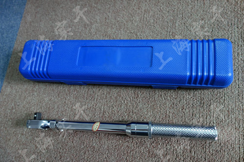 �A��ʽŤ�ذ���